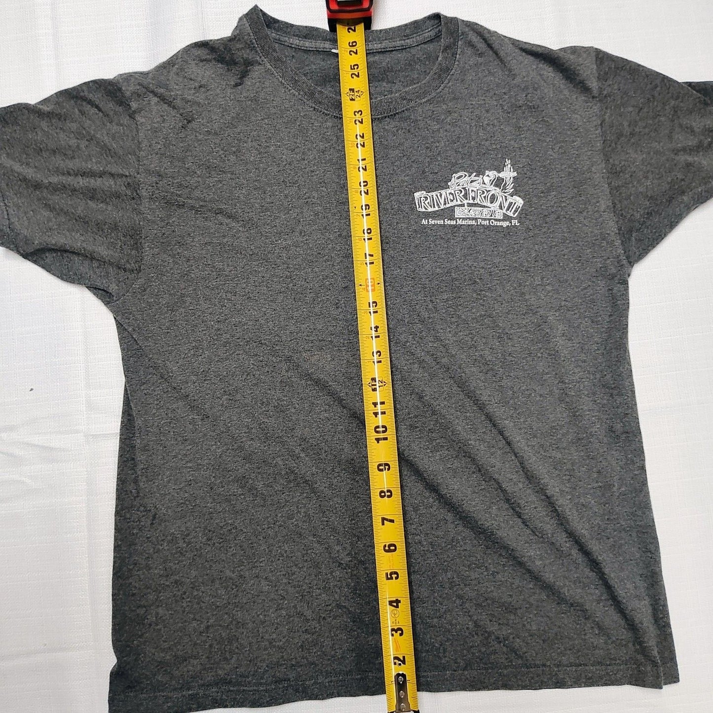 Pat's Riverfront Cafe At Seven Seas Marina, Port Orange, FL Graphic T-Shirt (L)