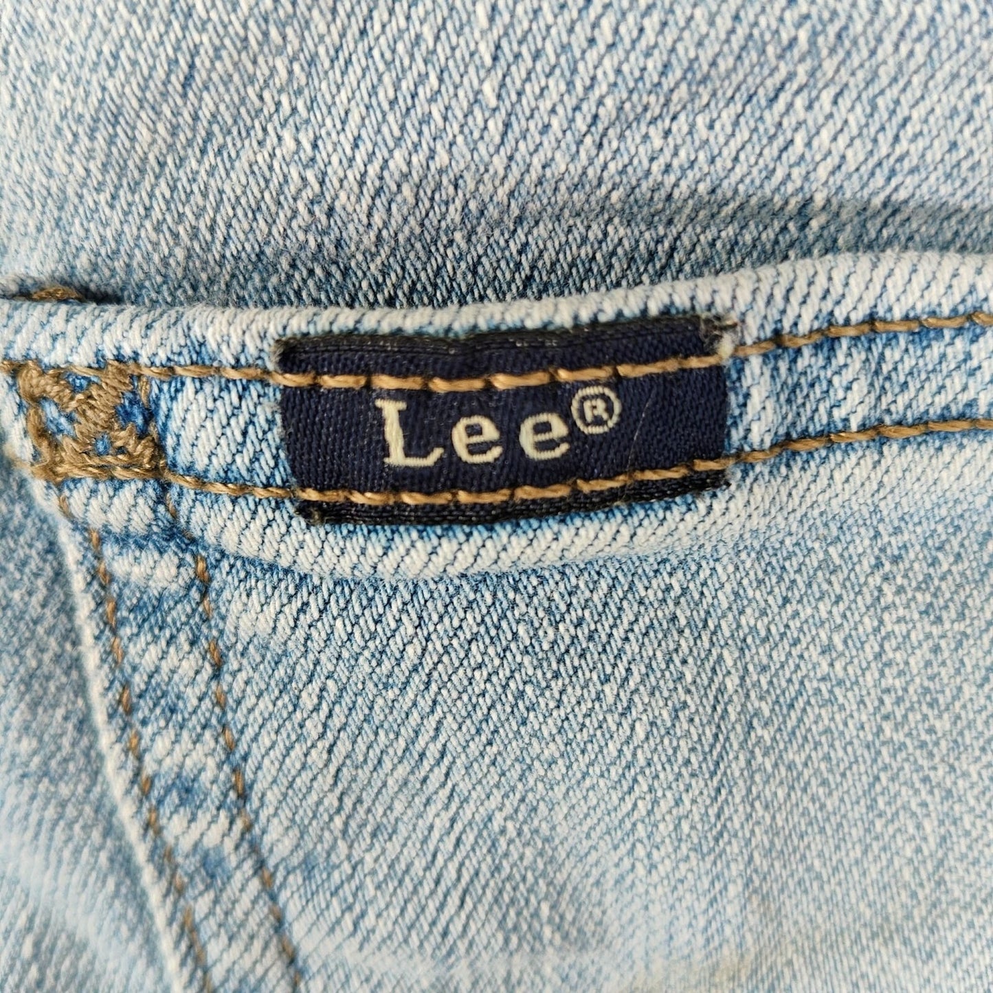 Lee Women's Midrise Straight Leg Jean DIY Cut Off Denim Shorts (Size 8) *Flaws