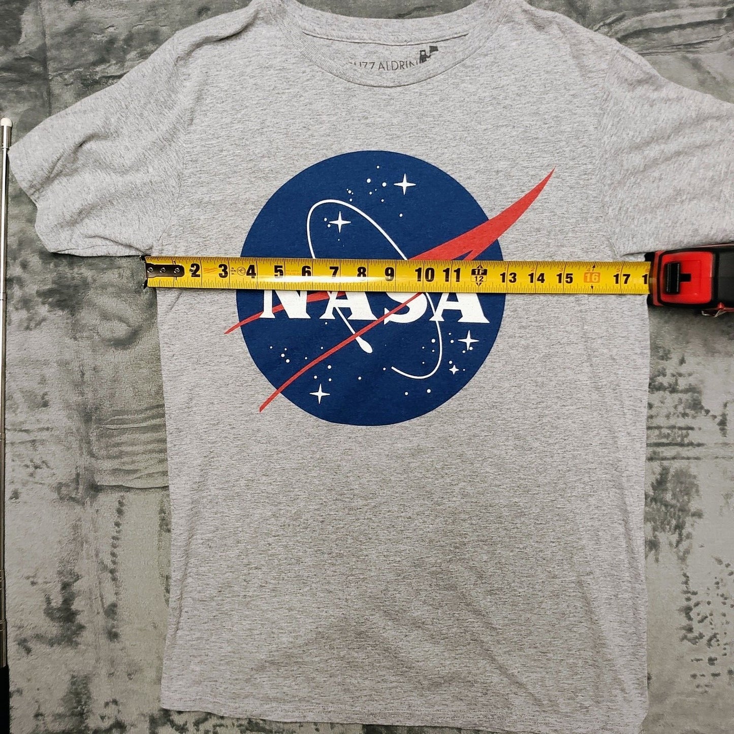 Buzz Aldrin Brand NASA Graphic T-Shirt (Boys XL)