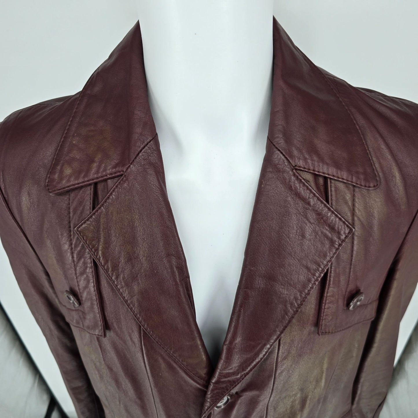 Vintage 1970s Monsieur Lauro Oxblood Leather Safari Blazer Jacket (41 M/L)