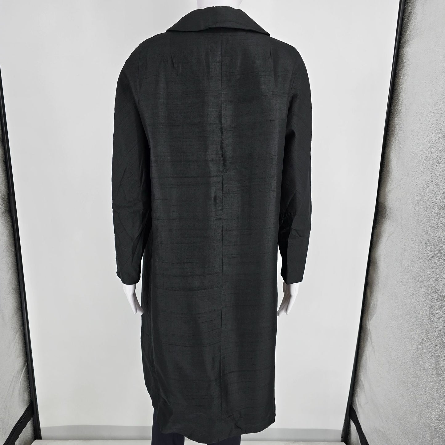 Vintage 1950s Wm. B. Schleisner PA Women's Black Silk Evening/Duster Coat (M/L)