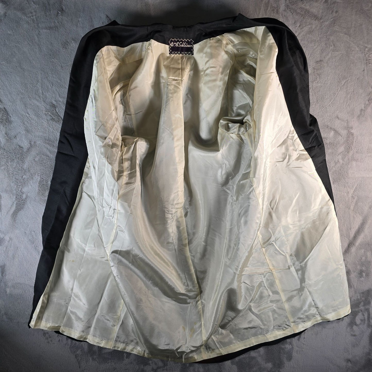 Vintage 1950s Wm. B. Schleisner PA Women's Black Silk Evening/Duster Coat (M/L)