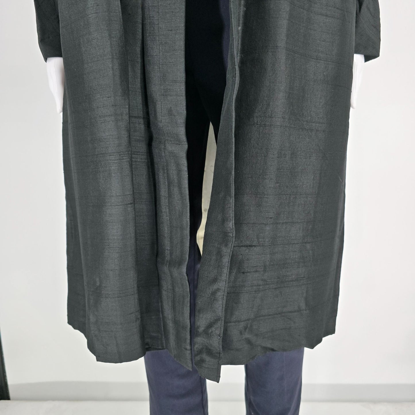 Vintage 1950s Wm. B. Schleisner PA Women's Black Silk Evening/Duster Coat (M/L)