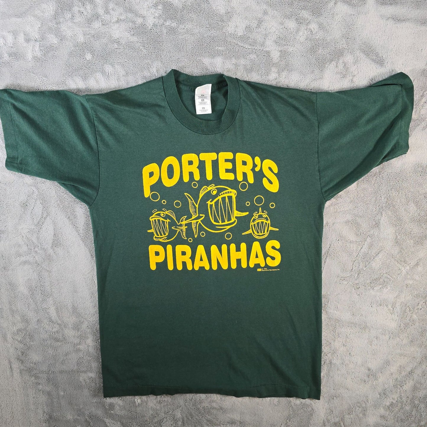 Vintage 1990s Fruit of the Loom Best Porter's Piranhas Green T-Shirt (L)
