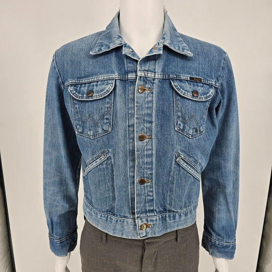 Vintage Distressed 1980s Wrangler Cropped Button Up Denim Jacket (Size 40 M)