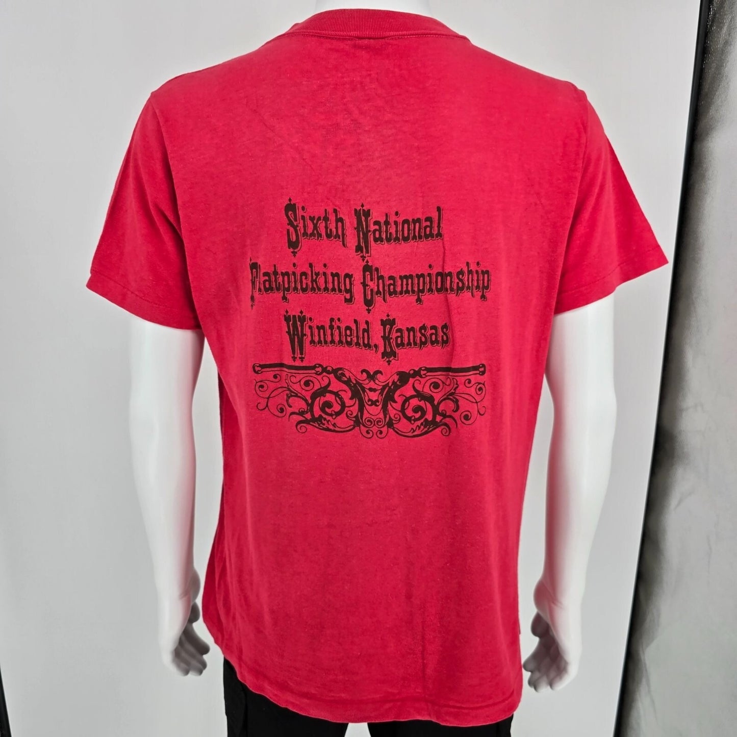 Vintage 1977 National Flatpicking Championship Winfield Kansas Banjo T-Shirt (L)