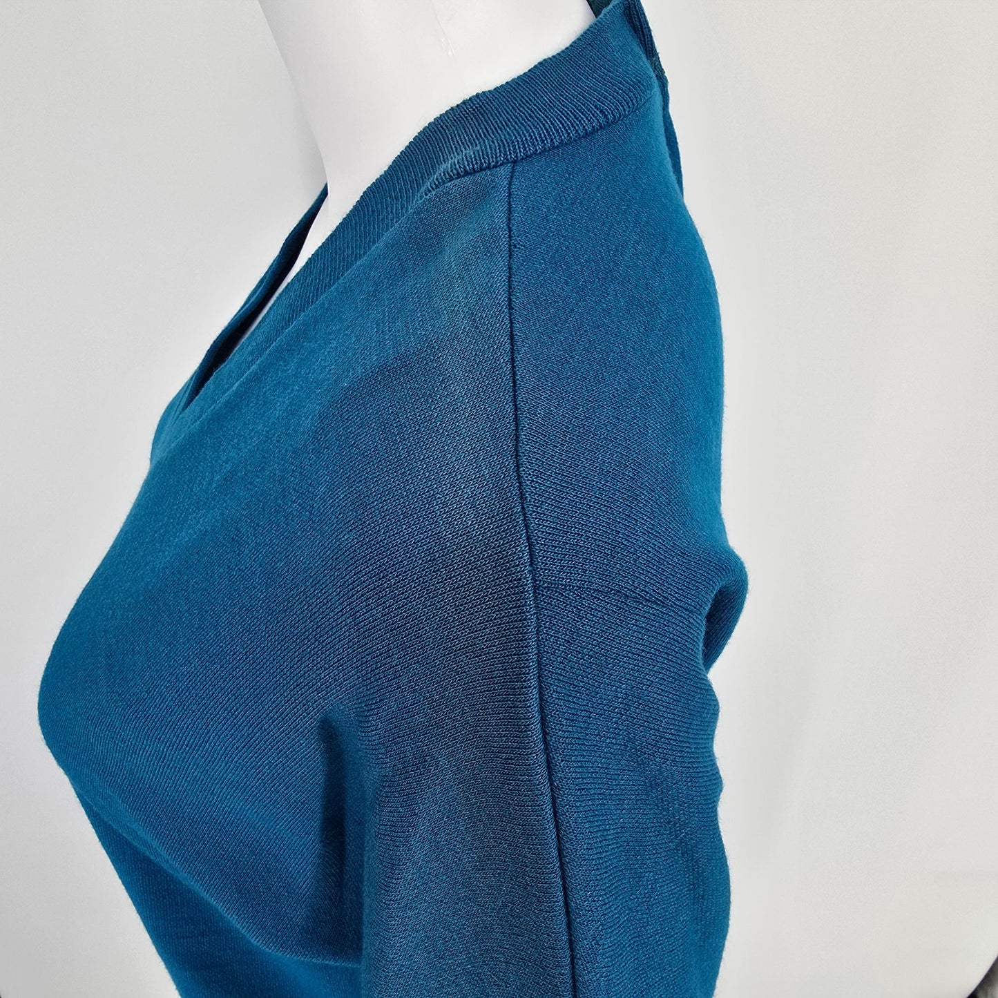 Vintage 1960s R & K Knits Teal Blue V-Neck Mod Shift Knit Sweater Dress (S)