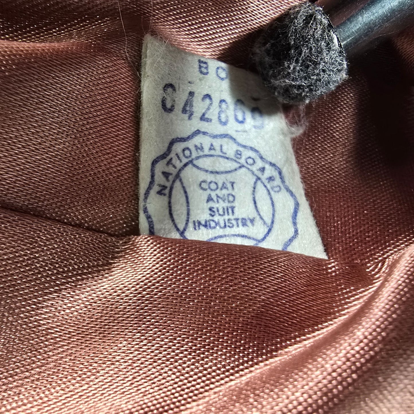 Vintage 1960s Unbranded Women's ILGWU Union Made Camel Suede Mod Car Coat (S/M)