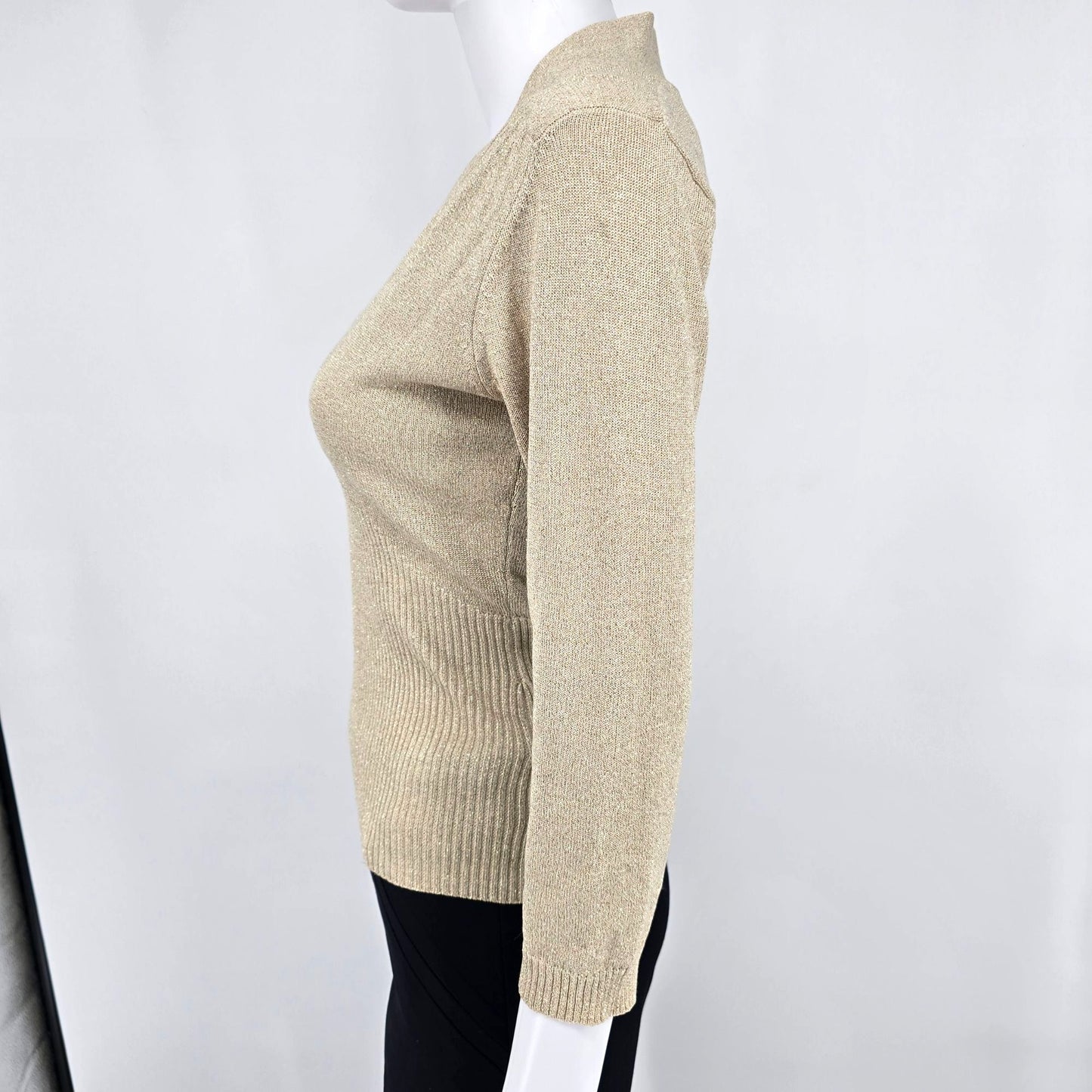 2000s George Women's Gold Metallic Silk Blend V-Neck Sweater (Extra Small 0/2)