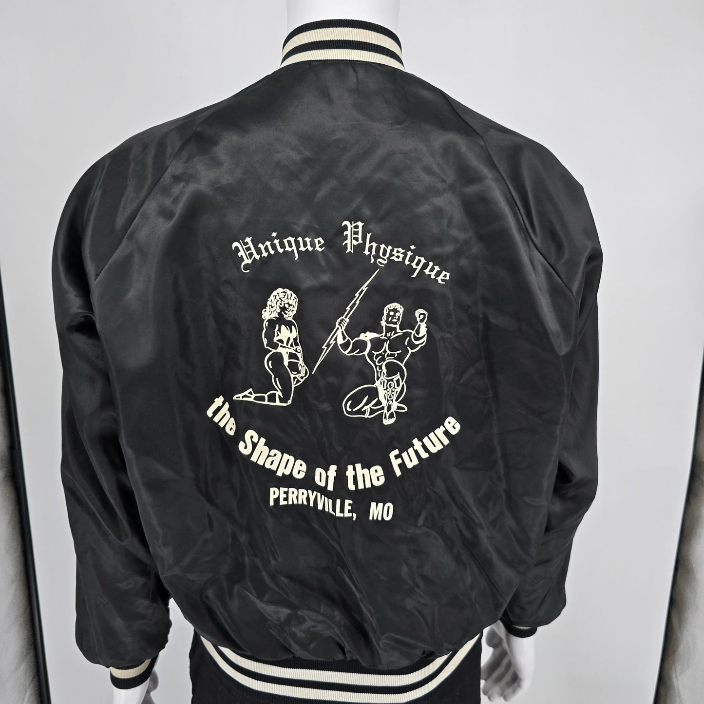 Vintage 1980s Pla-Jac by Dunbrooke "Unique Physique" Perryville, Mo Jacket (L)