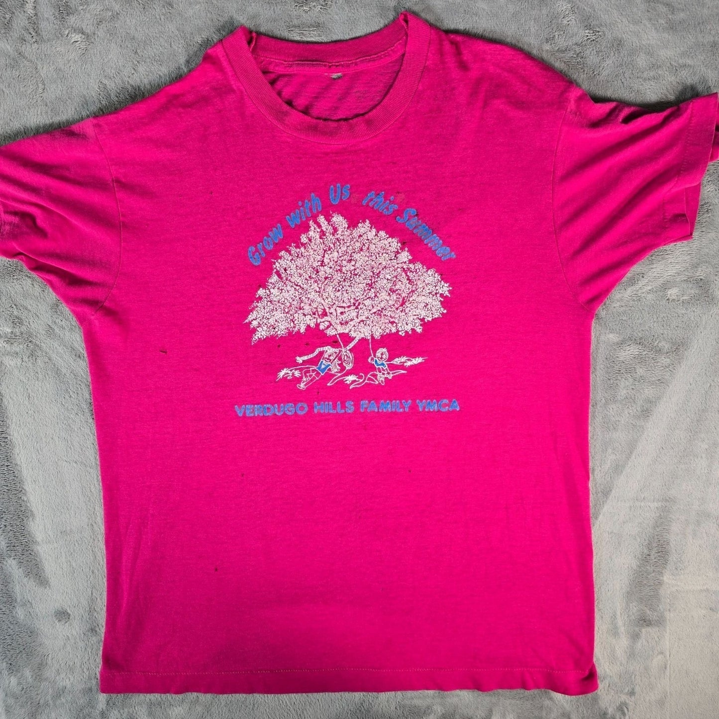 Thrashed Vintage 1980s Verdugo Hills Family YMCA Soft & Thin Magenta T-Shirt (L)