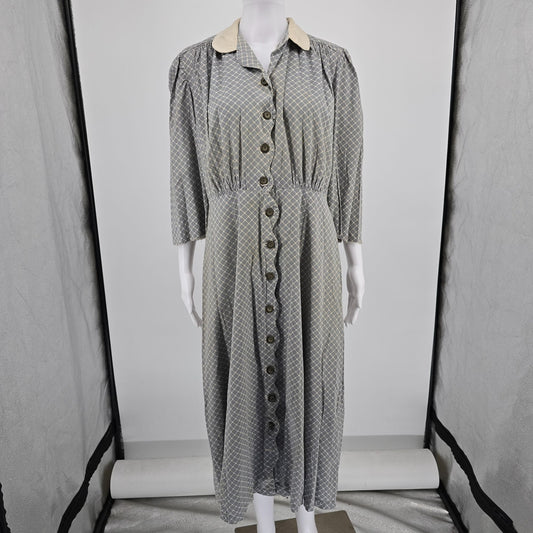 Vintage 1940s Gray Lattice Print Contrast Collar Shirtwaist Day Dress (L)