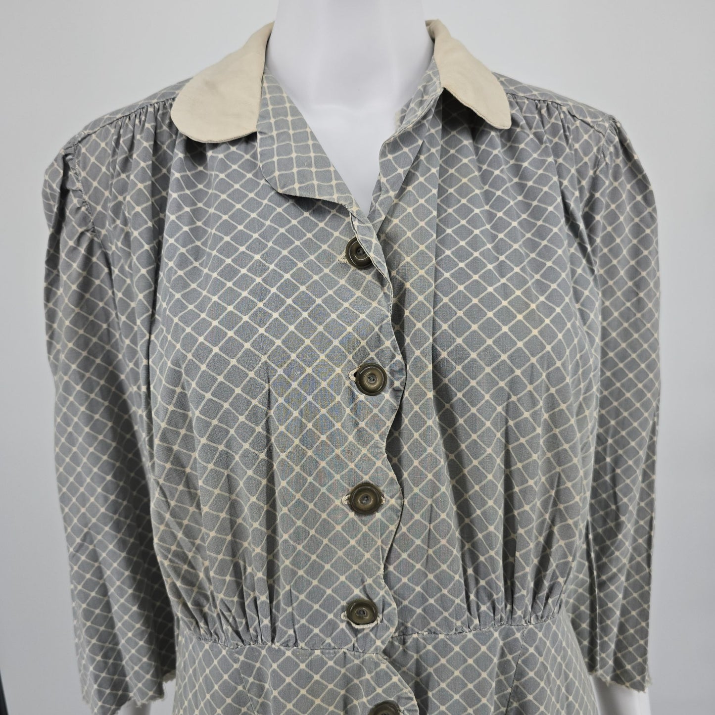 Vintage 1940s Gray Lattice Print Contrast Collar Shirtwaist Day Dress (L)