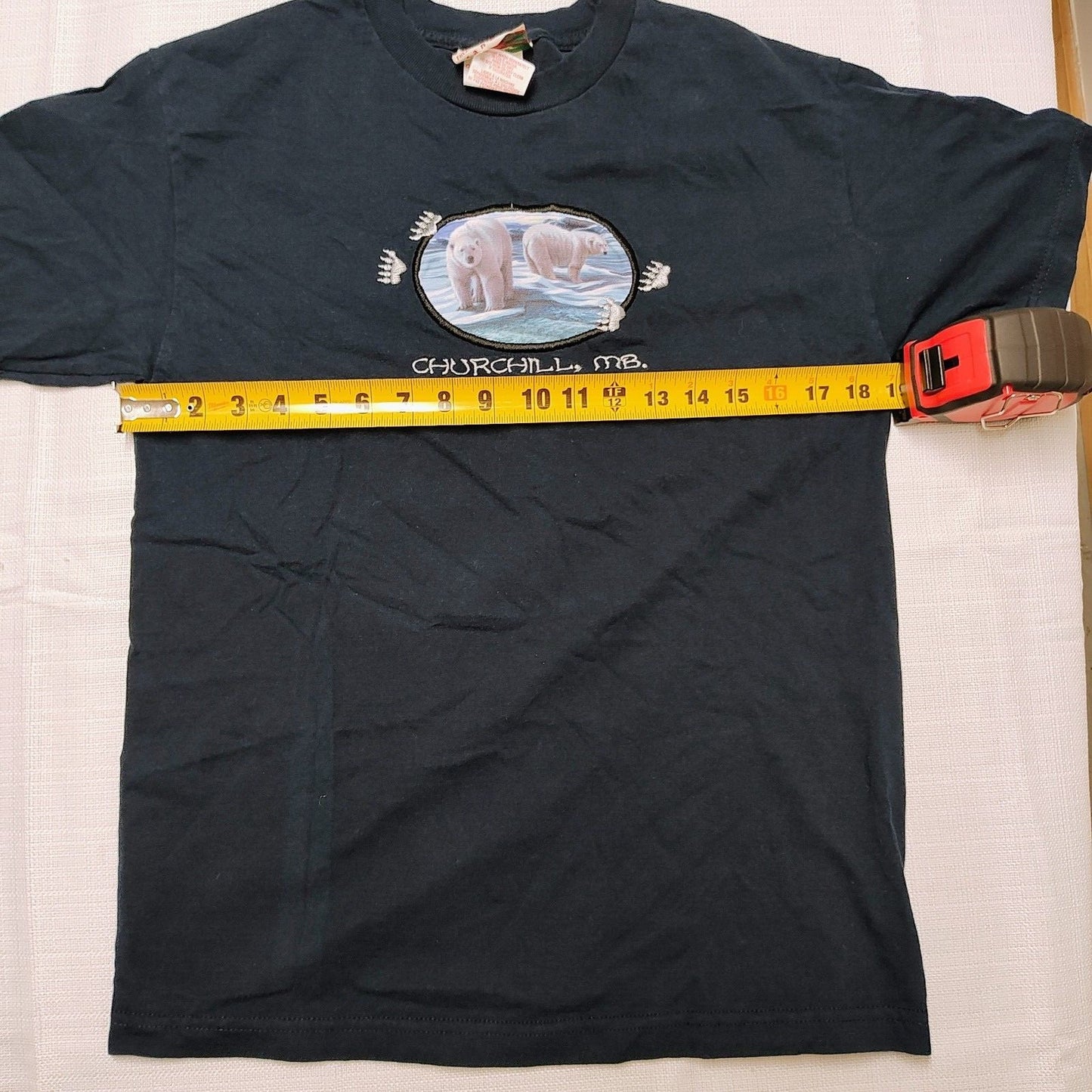 Made in Canada Churchill, Manitoba Polar Bears Embroidered Graphic T-Shirt (M)