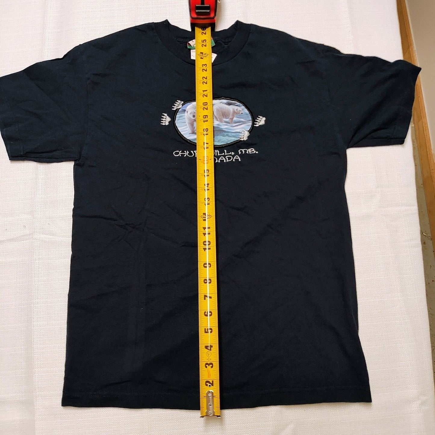 Made in Canada Churchill, Manitoba Polar Bears Embroidered Graphic T-Shirt (M)