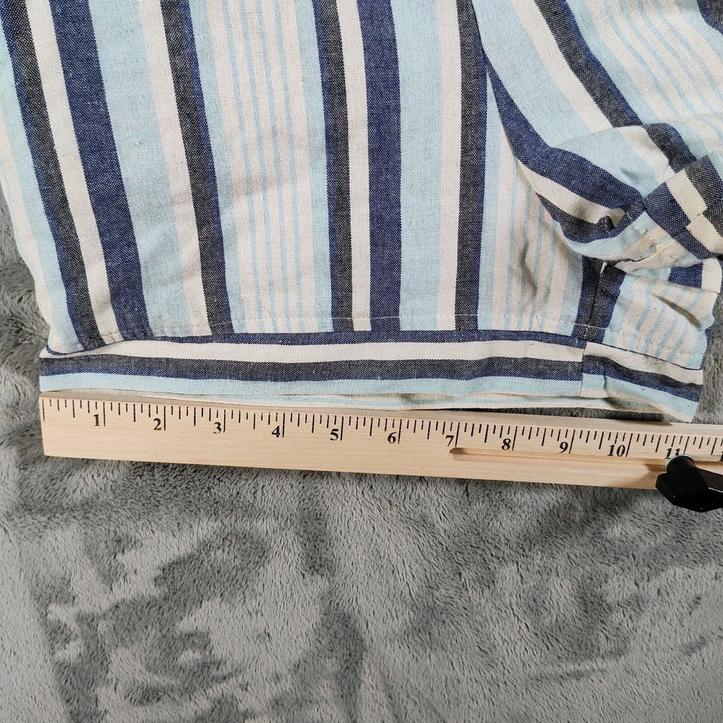 Poetica Women's Striped Side Zip Viscose Shorts w/ Loop Embellishment (Size 6)