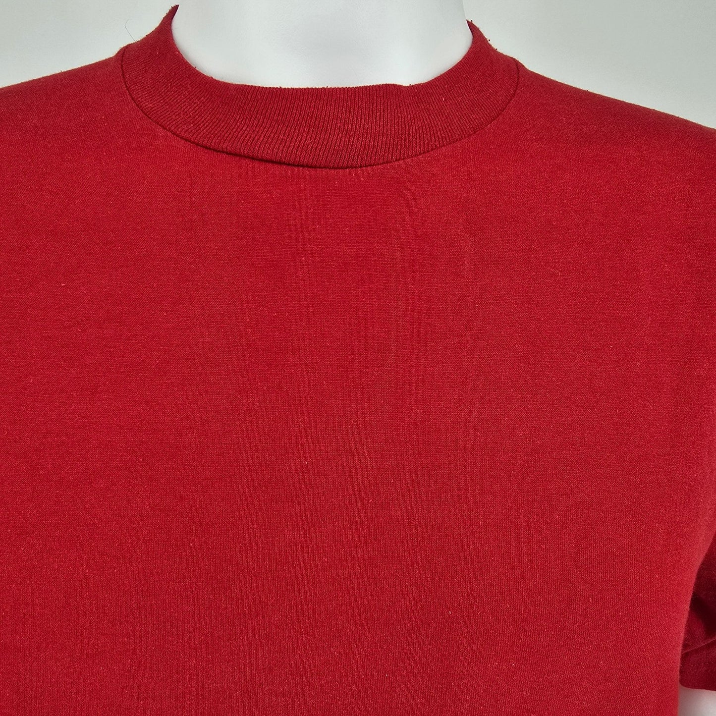 Vintage 1990s Jerzees 50/50 Heavyweight Made in USA Blank Red T-Shirt (M/L)