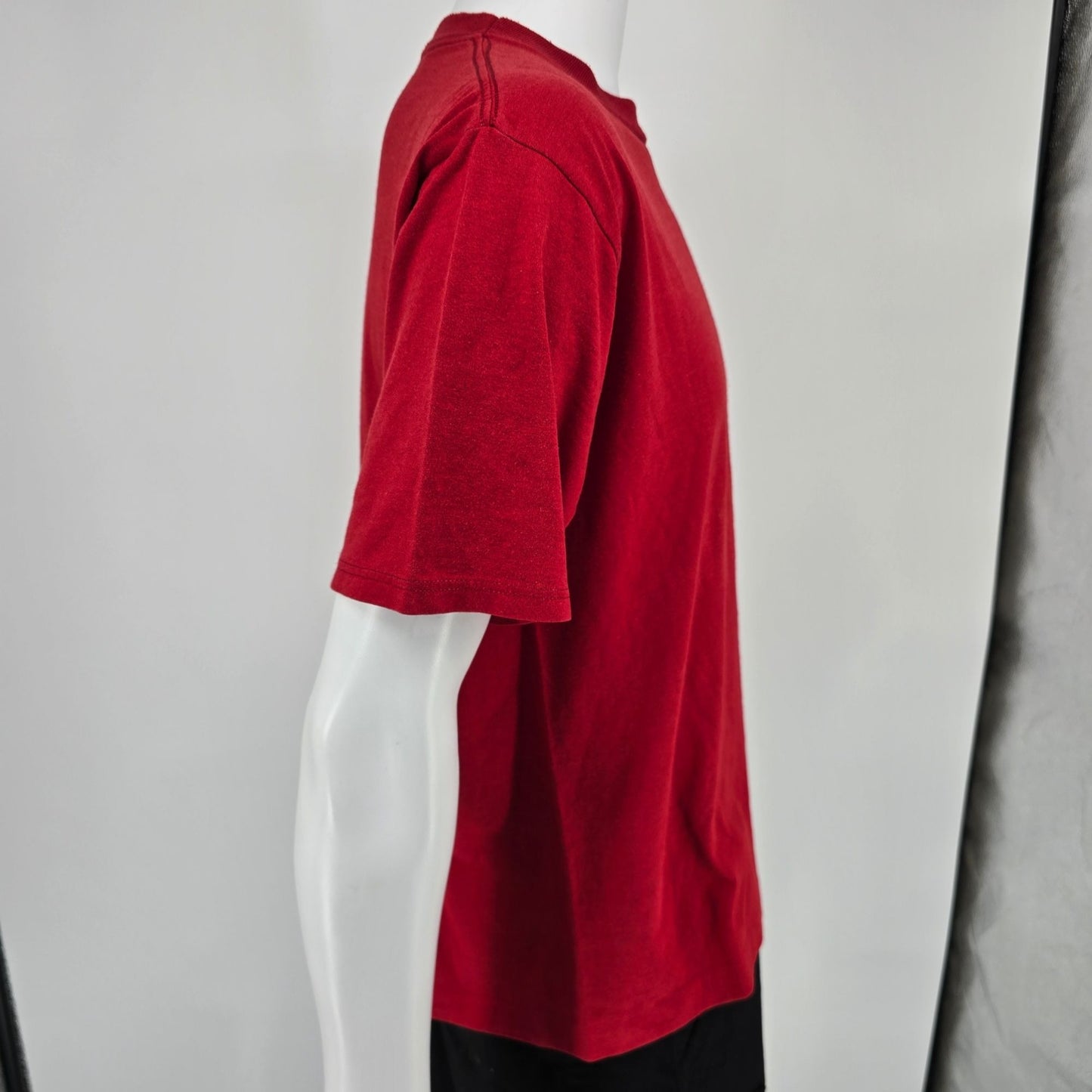 Vintage 1990s Jerzees 50/50 Heavyweight Made in USA Blank Red T-Shirt (M/L)