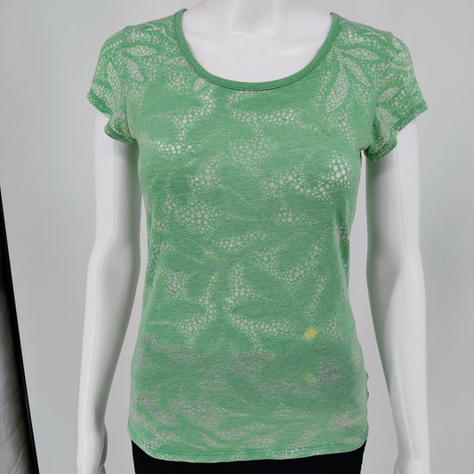Tahari Green Translucent Scoop Neck Short Sleeve Patterned Top (XS) -Fair Cond.