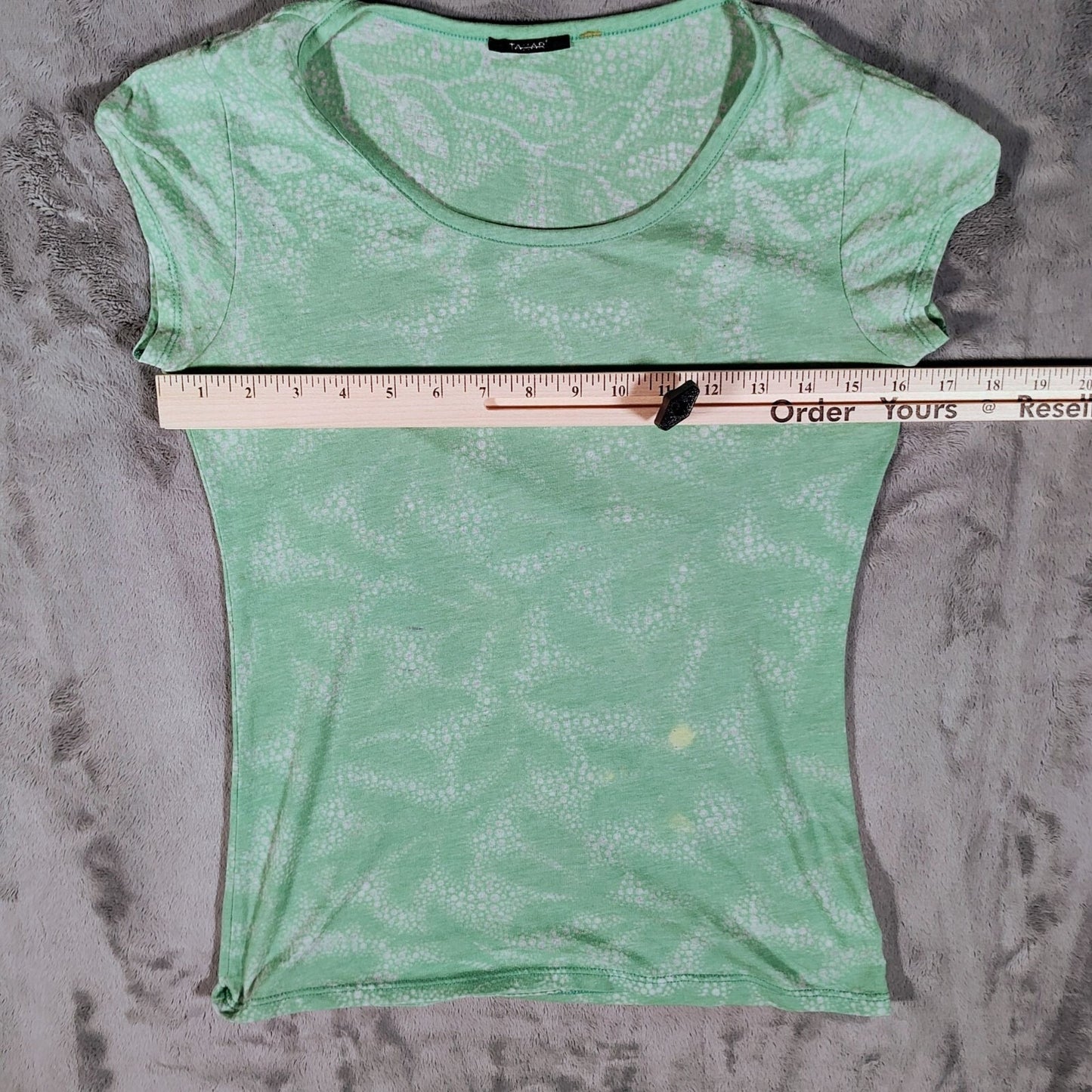 Tahari Green Translucent Scoop Neck Short Sleeve Patterned Top (XS) -Fair Cond.