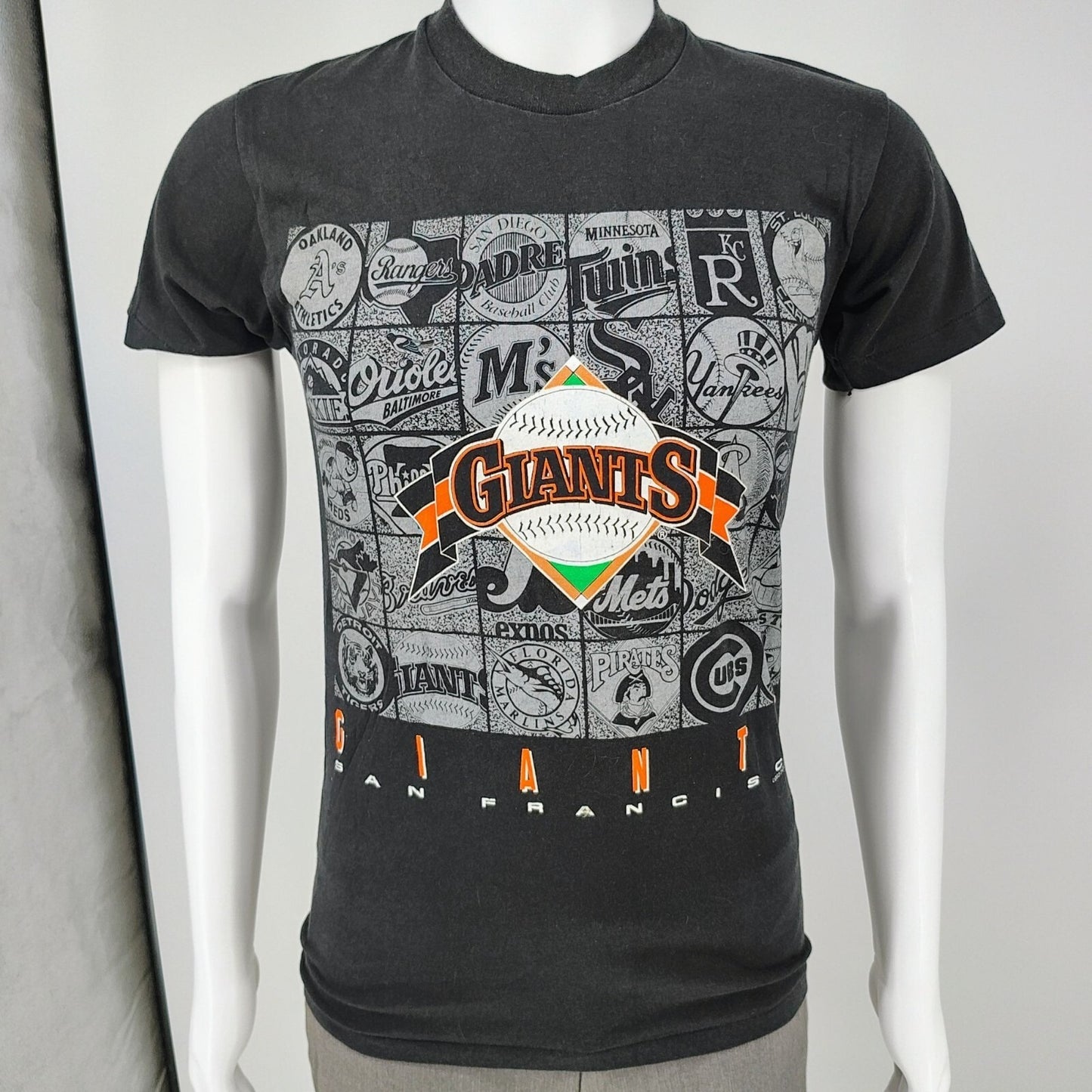 1991 San Francisco Giants MLB Team Logos Black Single Stitch Graphic T-Shirt (M)