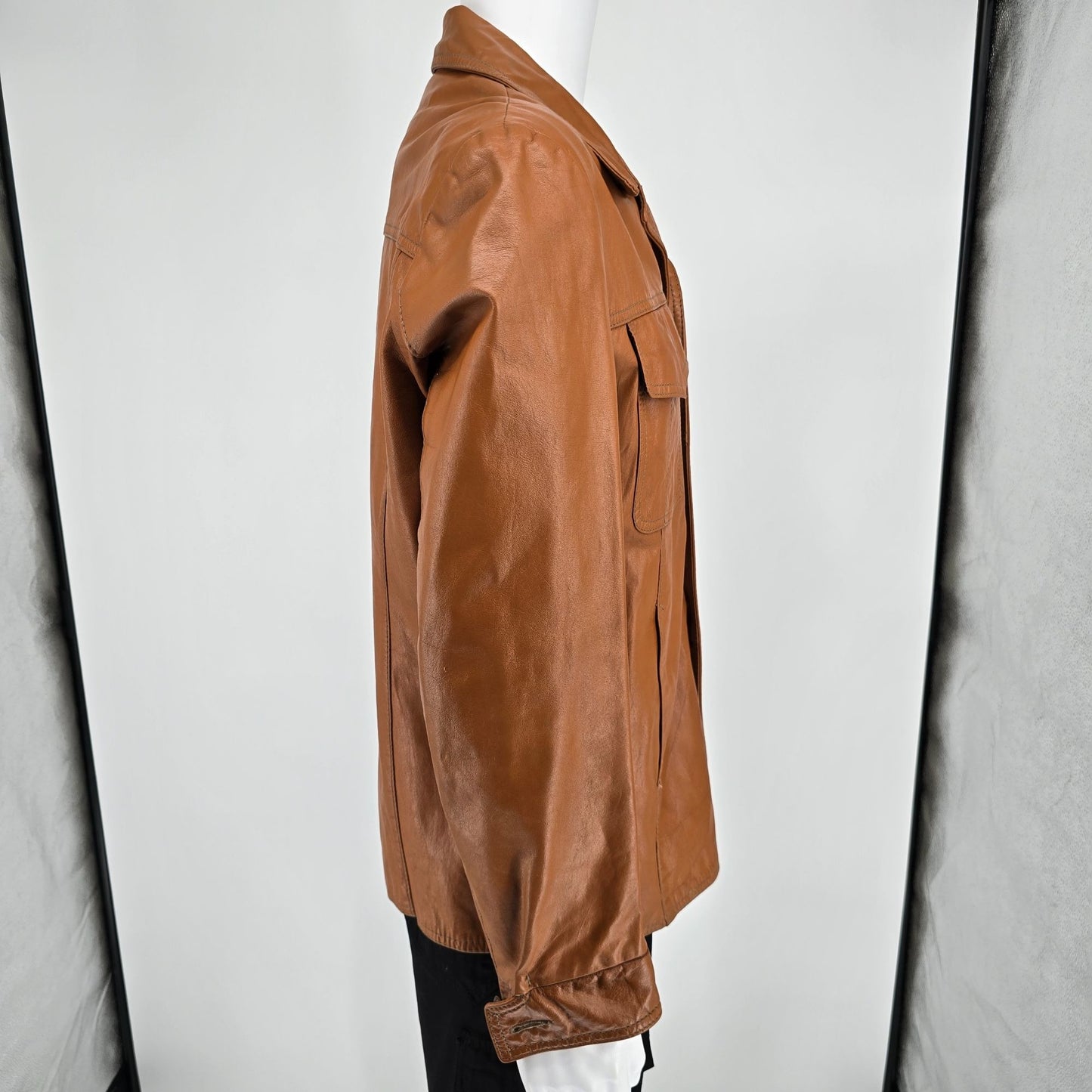 Vintage 1970s Richman Brother Cognac Brown Notch Collar Leather Jacket (M)