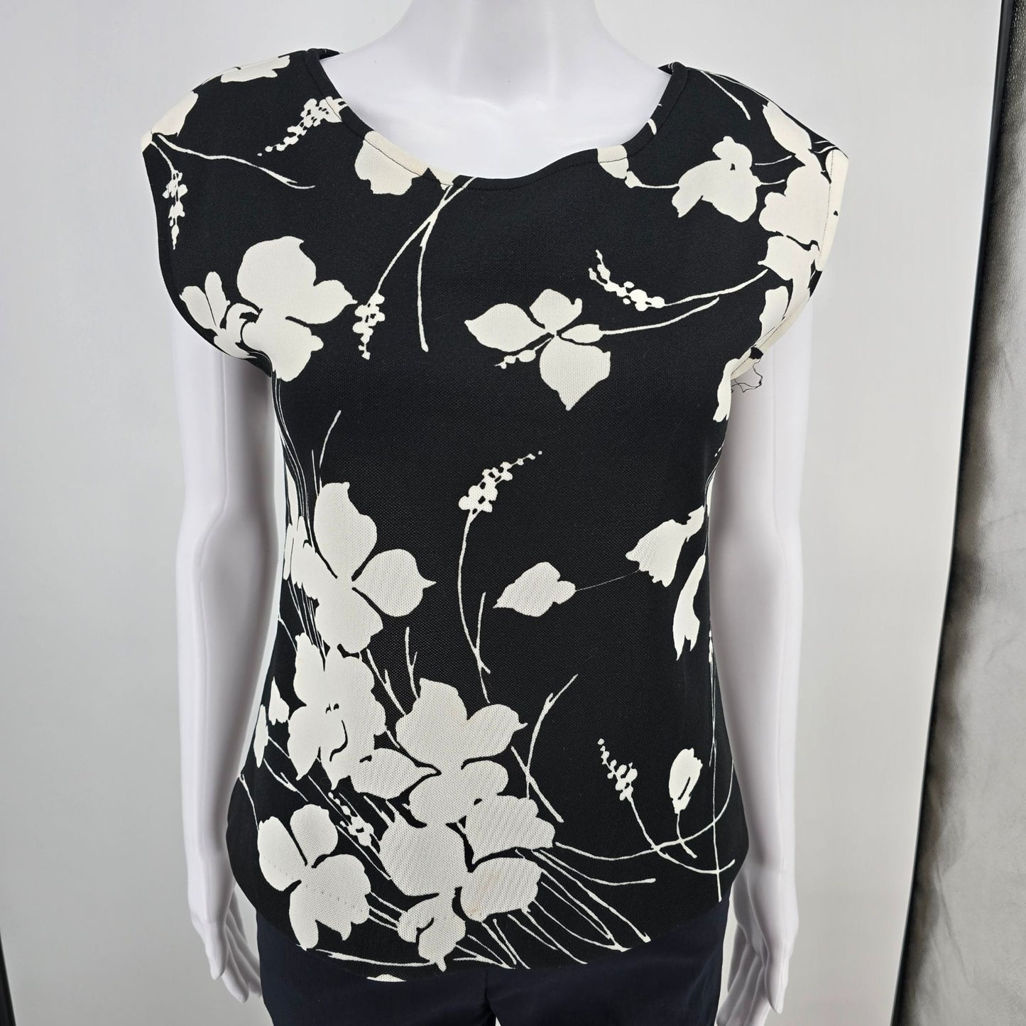 Vintage 1990s Floral Black & White Shirt Jacket & Shell Top Two-Piece Set (M/L)