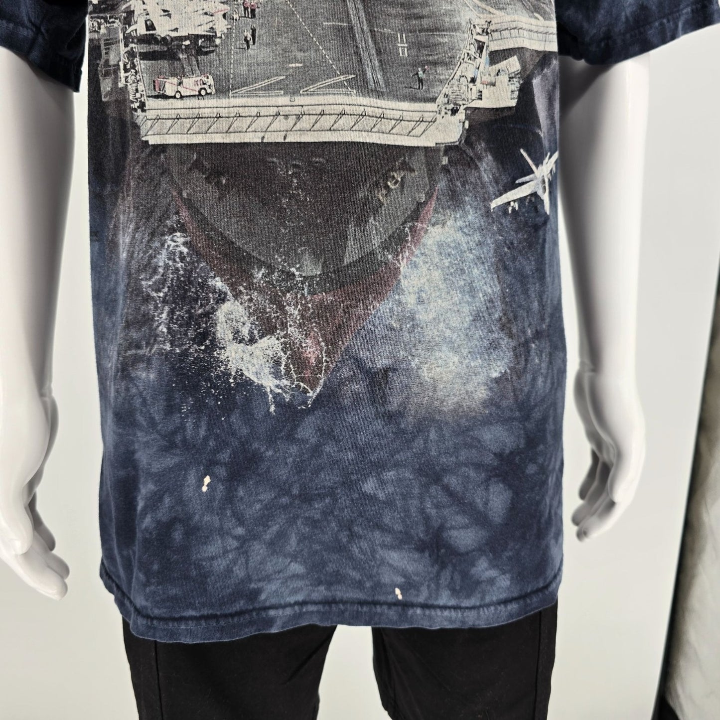 2010s The Mountain Blue Tie-Dye Fighter Jet Aircraft Carrier T-Shirt (2XL)