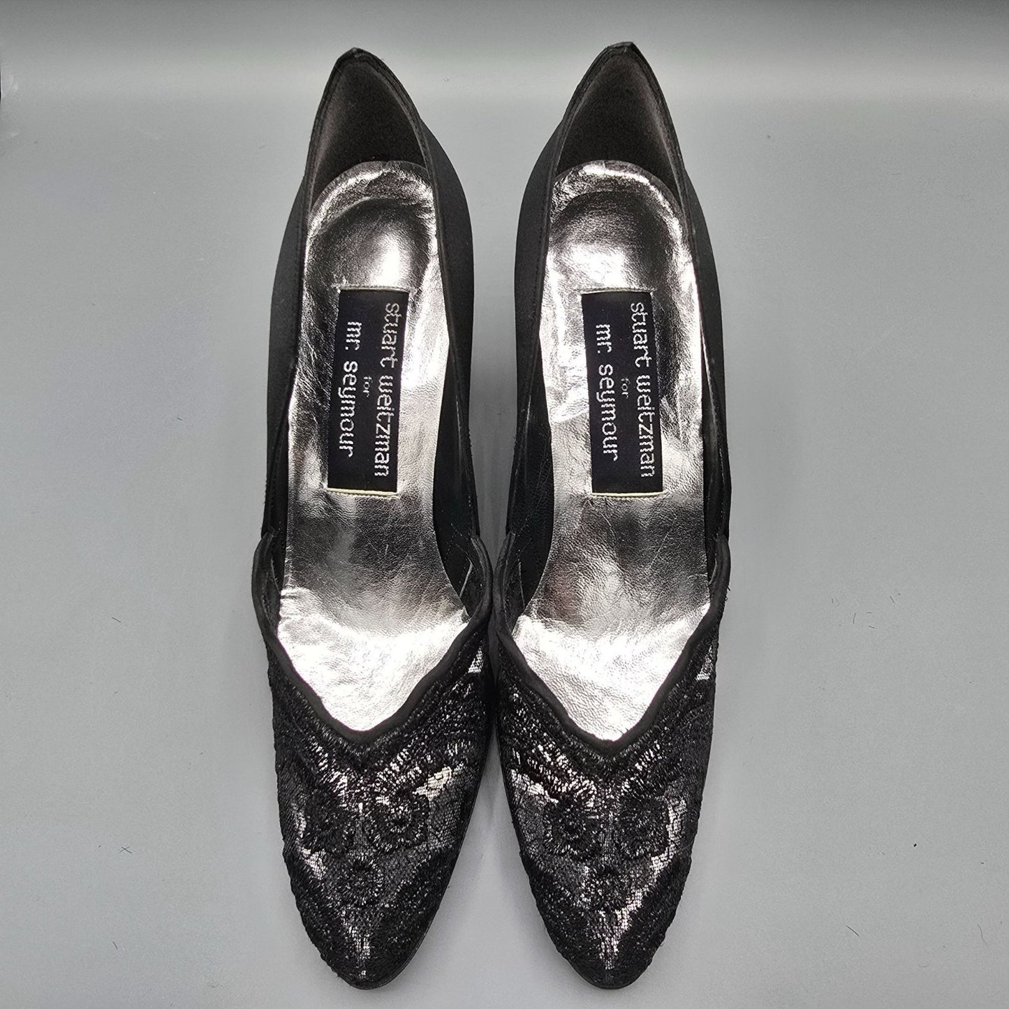 Vintage 1980s Stuart Weitzman for Mr. Seymour Black Lace & Satin Pumps (7.5AA)