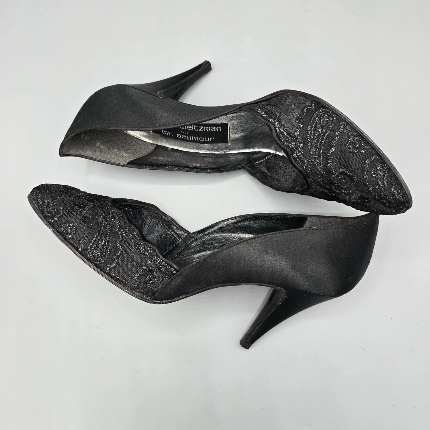 Vintage 1980s Stuart Weitzman for Mr. Seymour Black Lace & Satin Pumps (7.5AA)