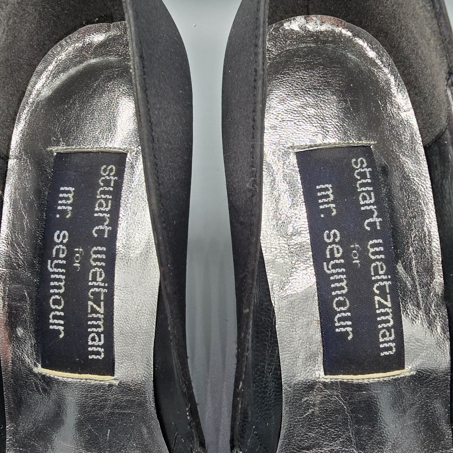 Vintage 1980s Stuart Weitzman for Mr. Seymour Black Lace & Satin Pumps (7.5AA)