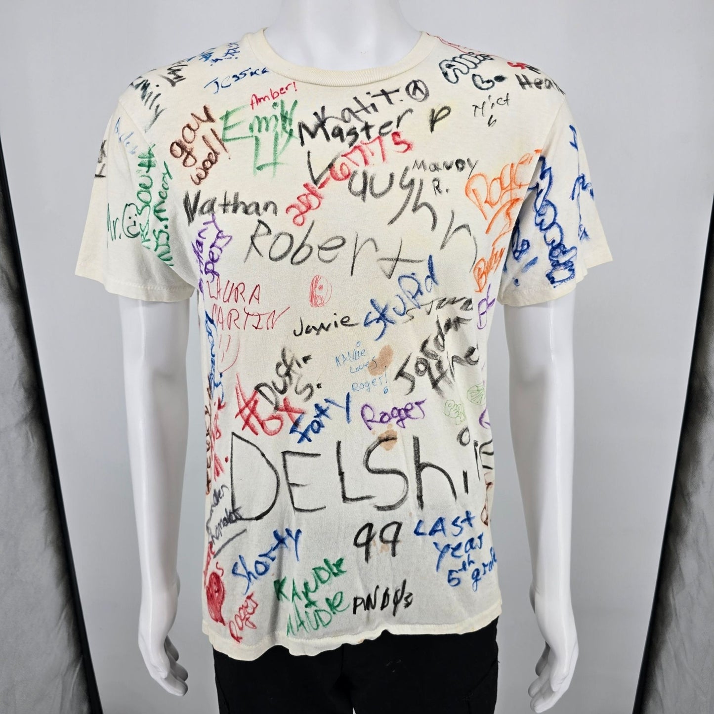 Vintage 1999 Delshire Elementary Cincinnati 5th Grade Signatures T-Shirt (S/M)