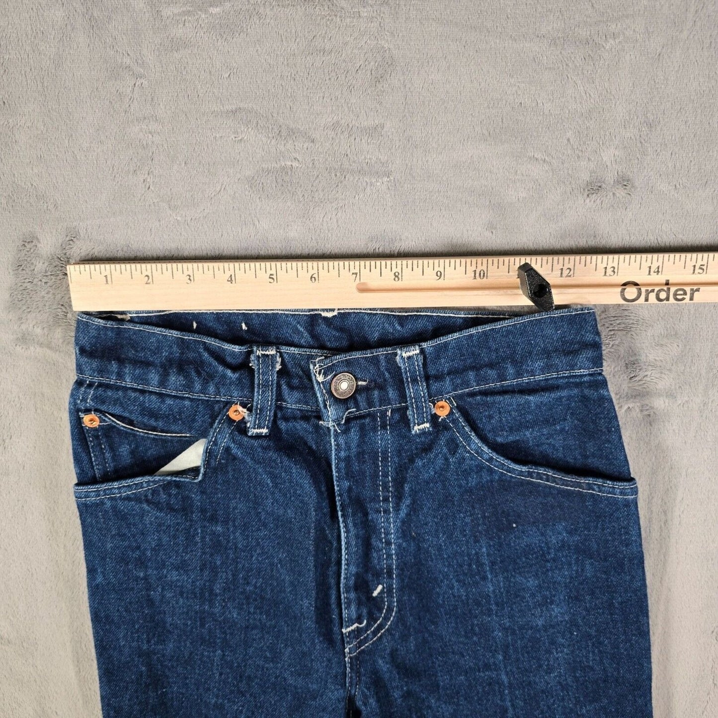 Vintage 1980's Made in Greece Levi's Womens White Tab Blue Jeans (25x32)