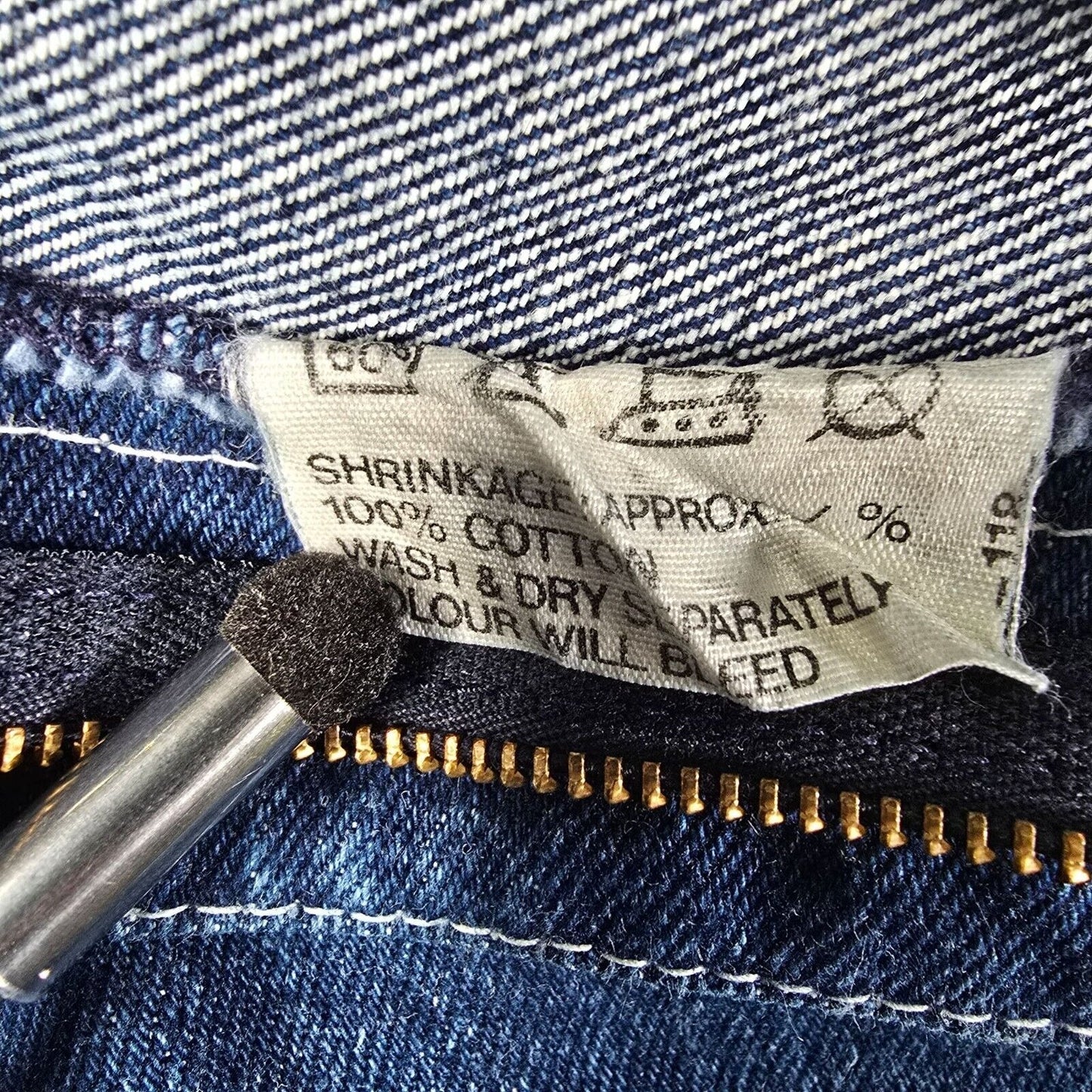 Vintage 1980's Made in Greece Levi's Womens White Tab Blue Jeans (25x32)