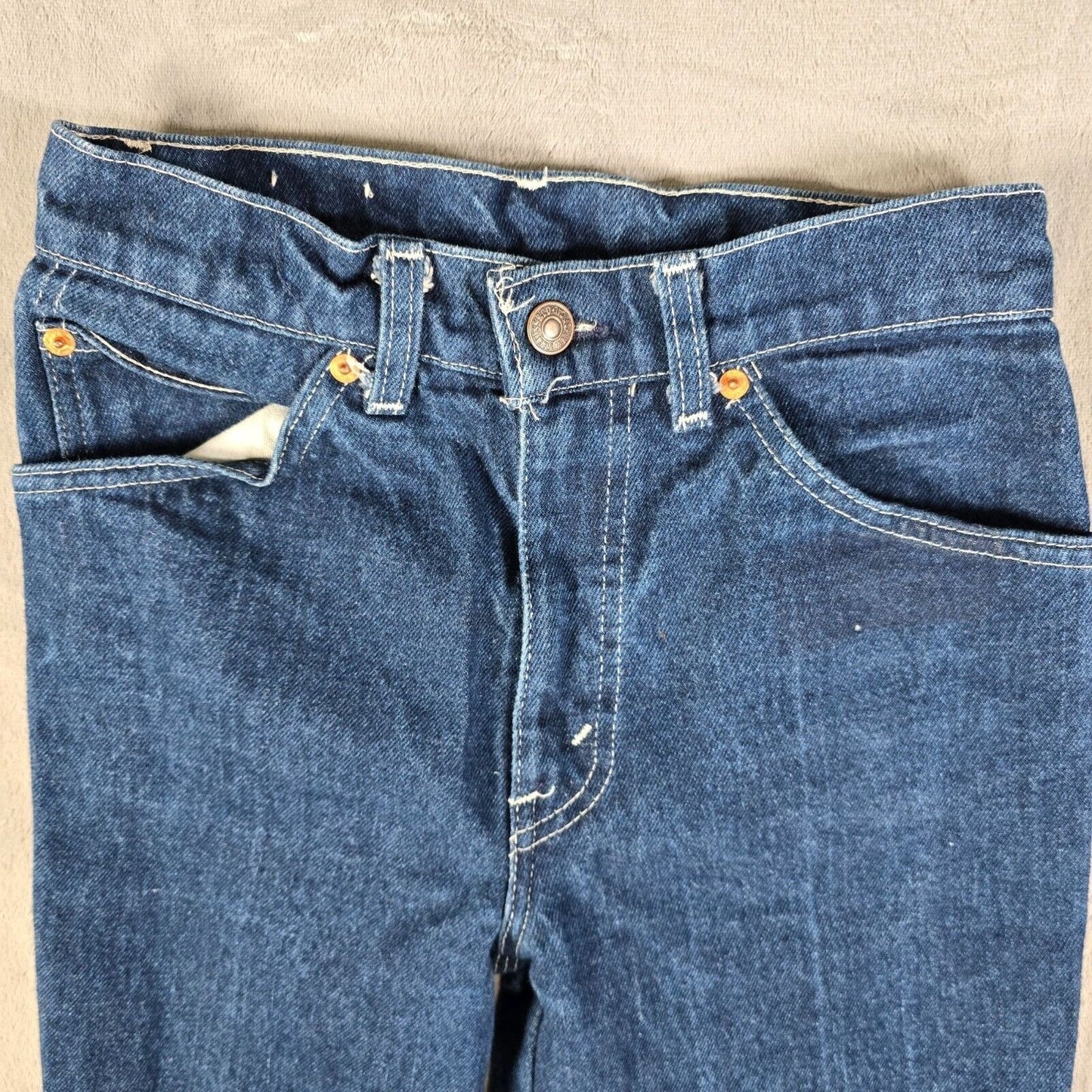 Vintage 1980's Made in Greece Levi's Womens White Tab Blue Jeans (25x32)