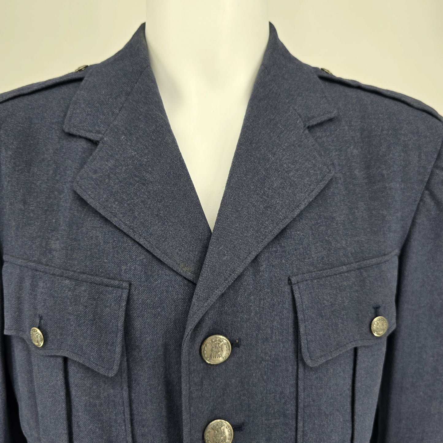 Vintage 1959 US Air Force Blue Service Dress Uniform Wool Serge Coat (41L)