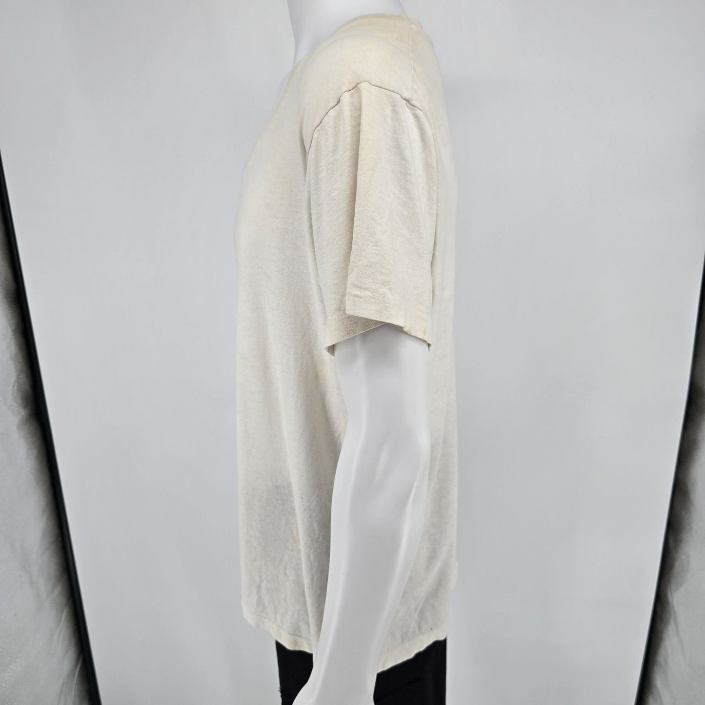 Distressed Vintage 1990s Hanes V-Neck Single Stitch Thin Blank T-Shirt (L)