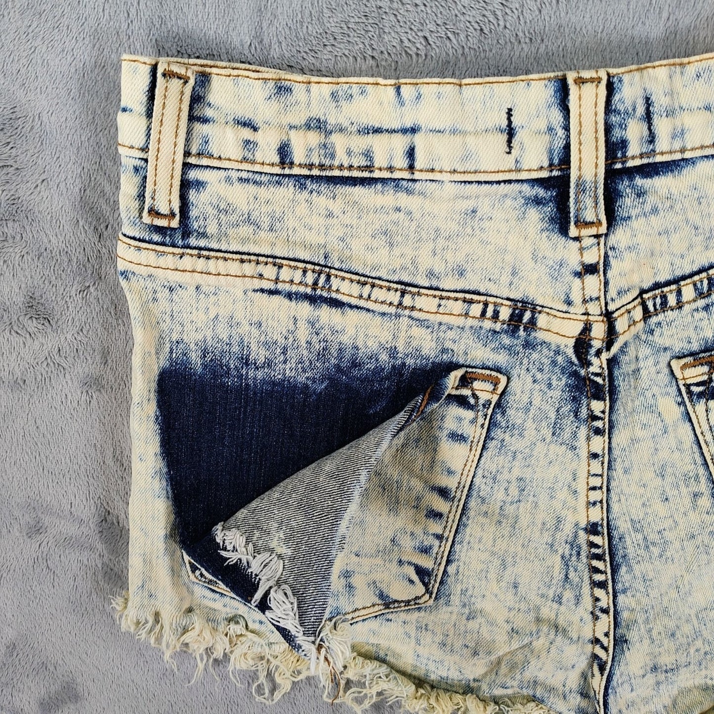 Vibrant M.I.U  Made in USA Distressed Acid Wash DIY Cut Off Denim Shorts -Size 6
