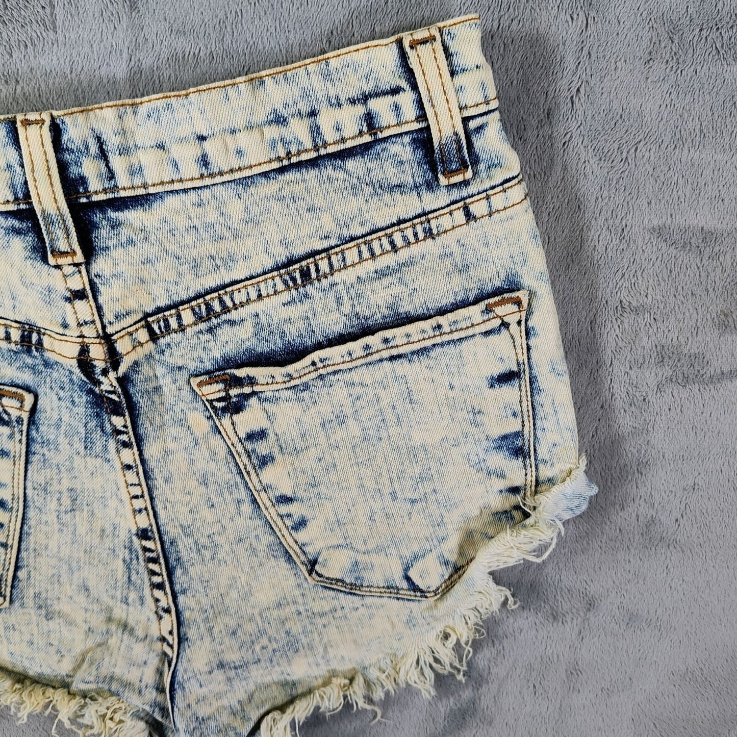 Vibrant M.I.U  Made in USA Distressed Acid Wash DIY Cut Off Denim Shorts -Size 6