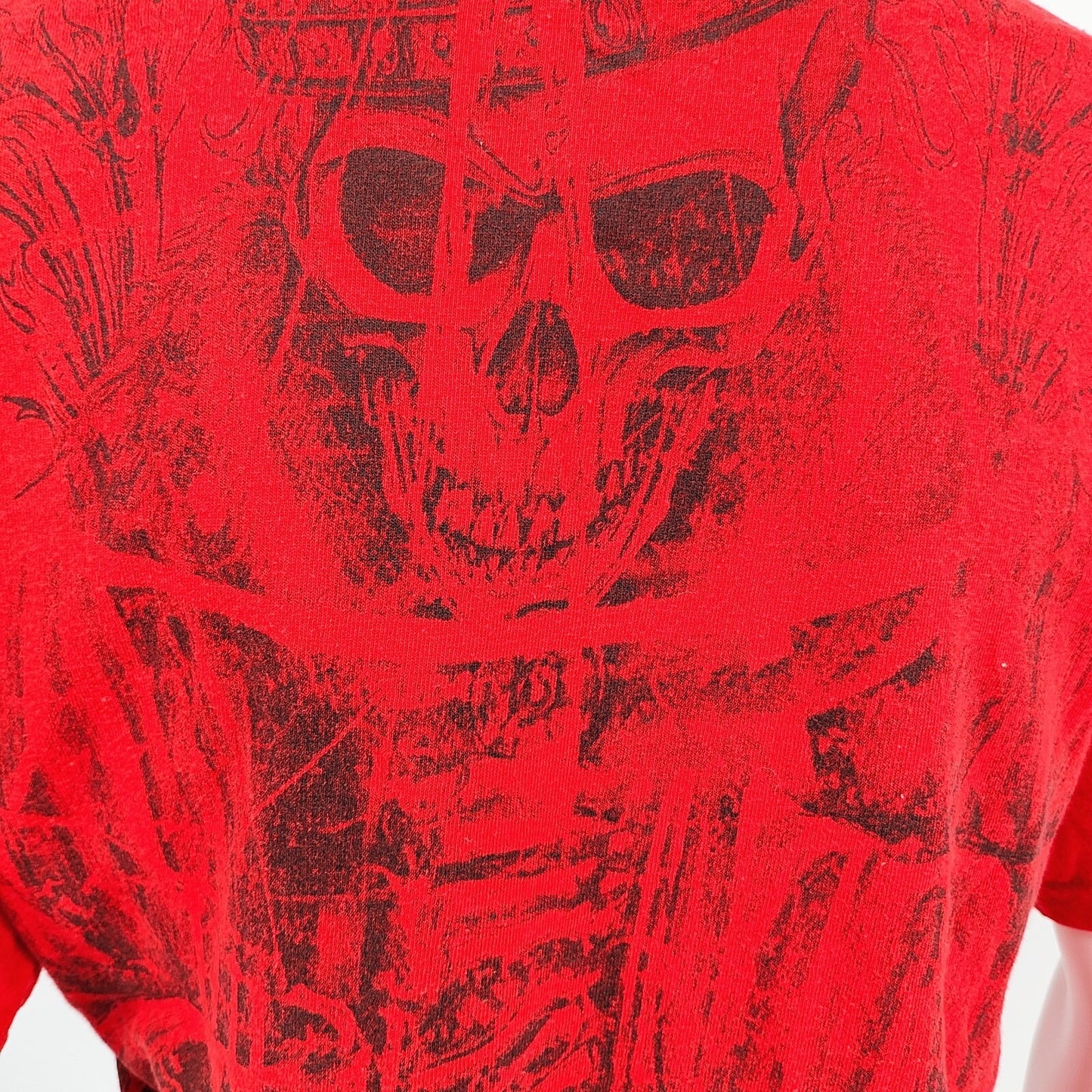 Sinister Brand Y2K Style MMA All Over Print Red Skull Graphic T-Shirt (XL)