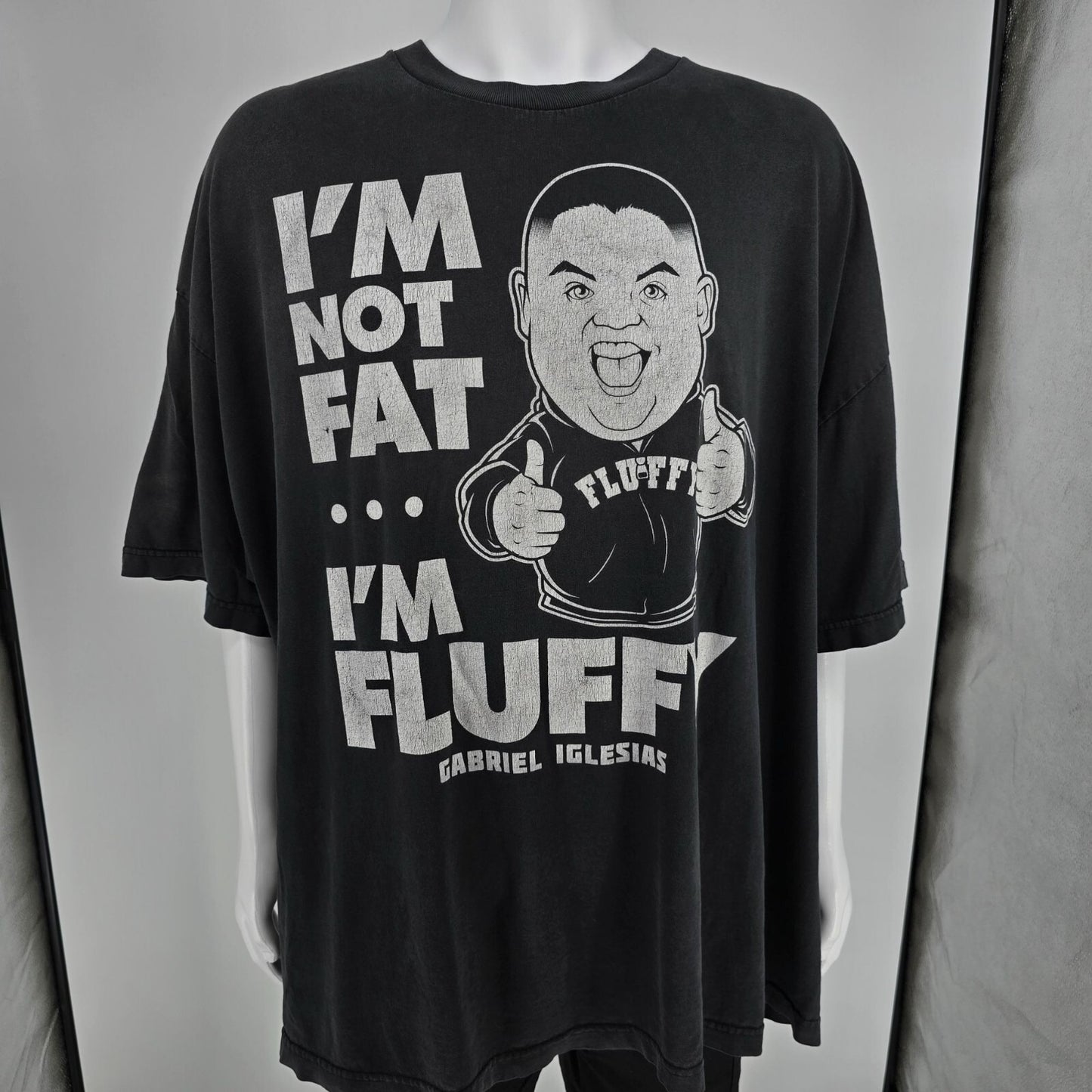 Distressed 2010s Gabriel Iglesias "I'm Not Fat... I'm Fluffy" Black T-Shirt (4XL)