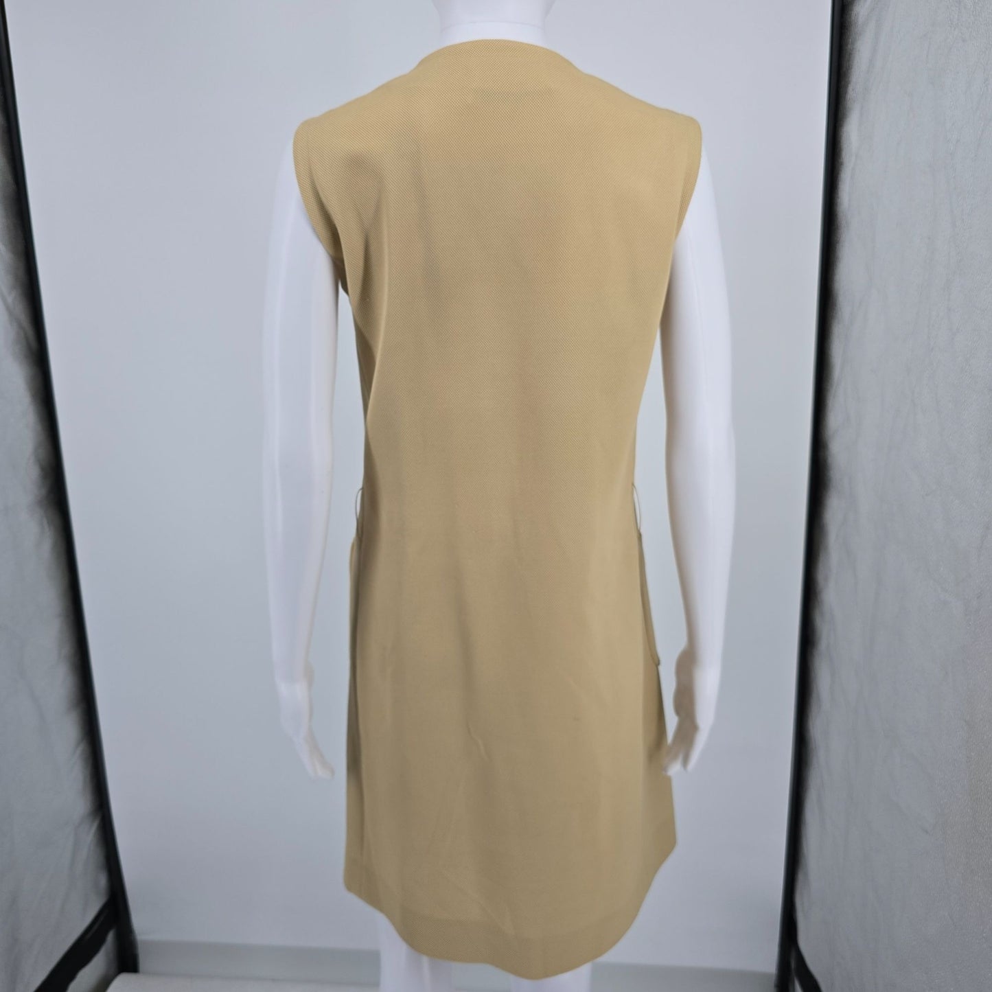 Vintage 1970s Act III Tan Dacron Polyester Belted Sleeveless Safari Dress (M)