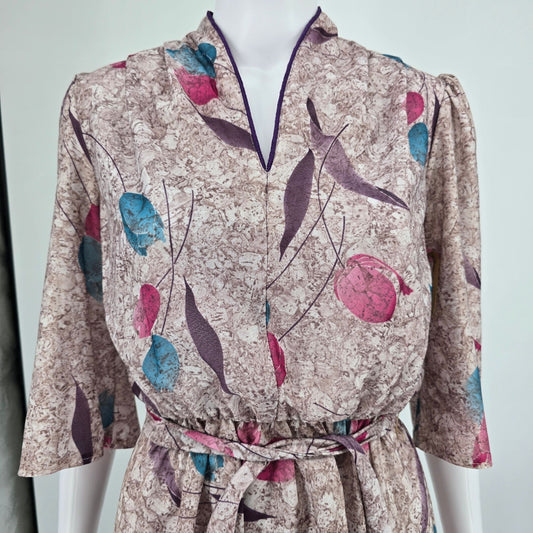 Vintage 1970s Floral Watercolor V-Neck Belted Blouson Mini Day Dress (Size 6/S)