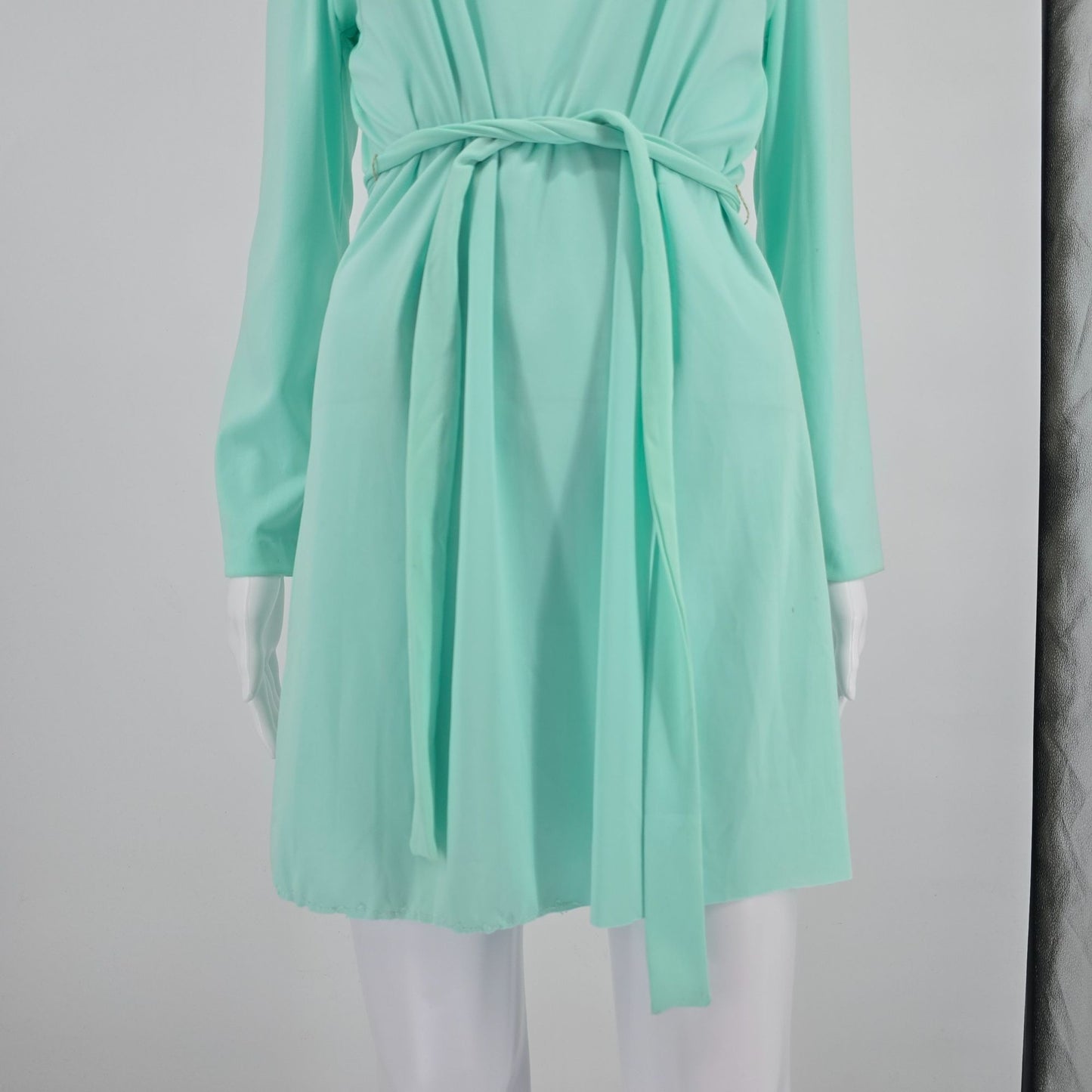 Vintage 1970s Beter Half Seafoam Green Cowl Neck Belted Mini Dress (S/M)