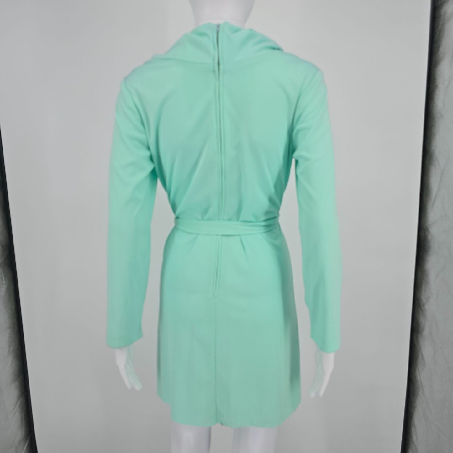 Vintage 1970s Beter Half Seafoam Green Cowl Neck Belted Mini Dress (S/M)