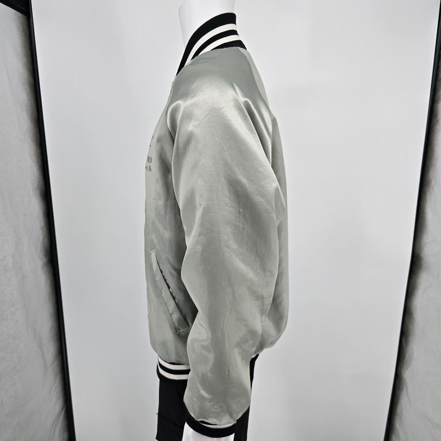 Vintage 1980s WestArk Brandin' Iron Dinner House & Lounge Bomber Jacket (L)