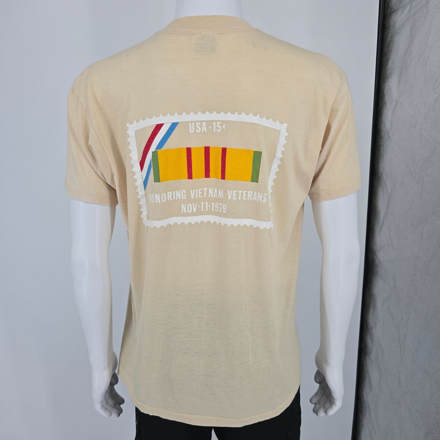 Vintage 1980s USPS Phoenix Arizona Honoring Vietnam Veterans Stamp T-Shirt (L)