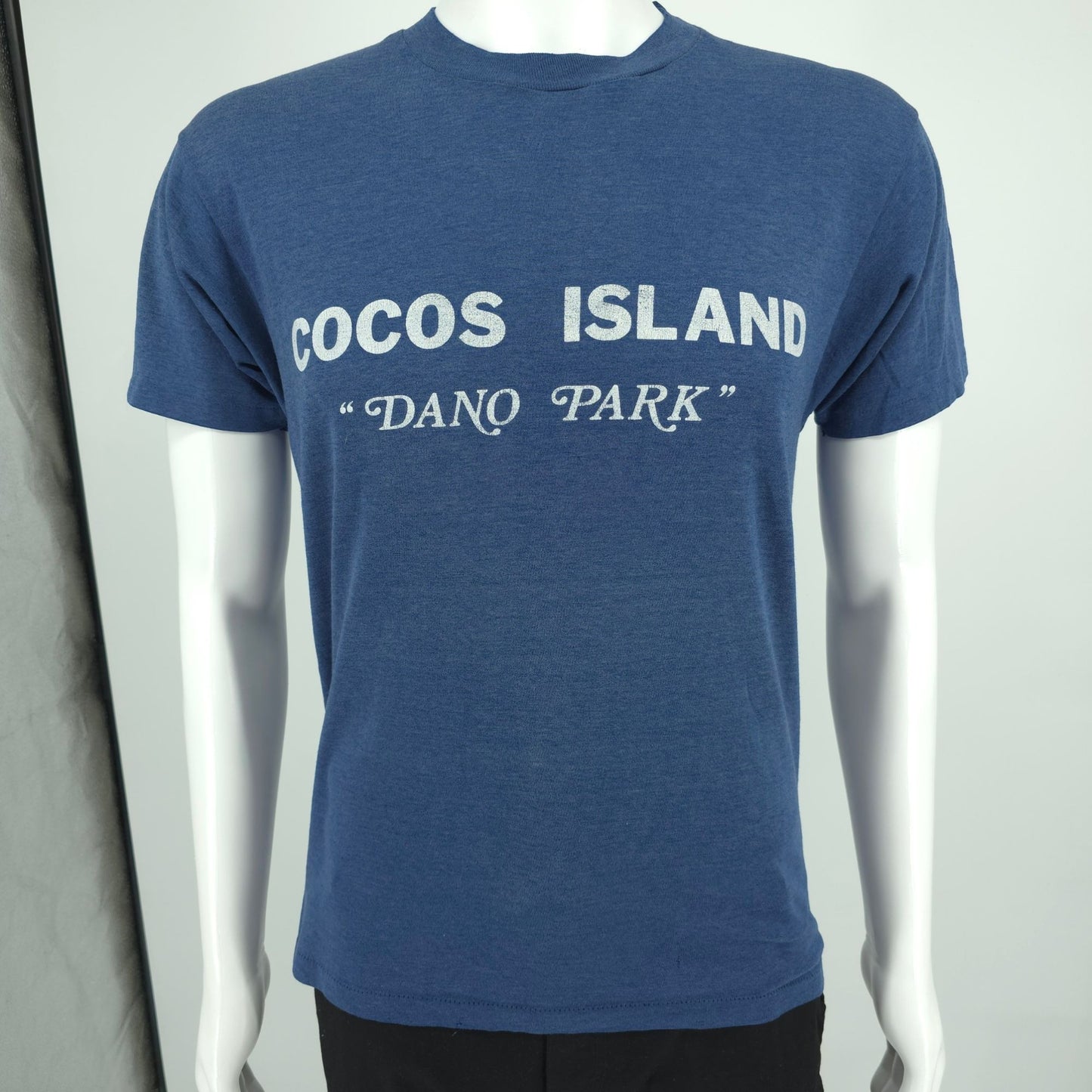 Vintage 1980s Hanes Dano Park Cocos Island Guam Souvenir/Tourist T-Shirt (M)