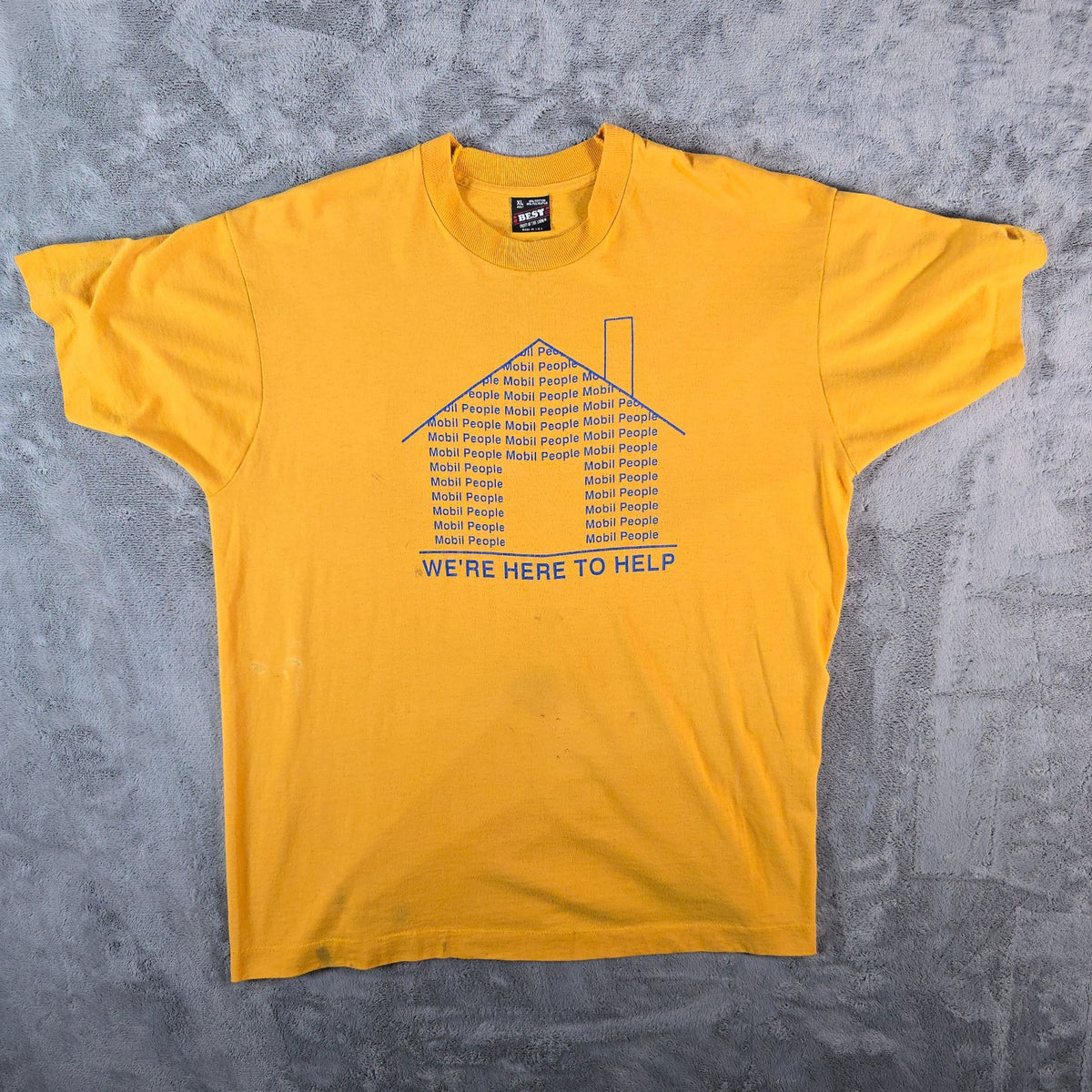 Distressed Vintage 1990s Mobil People "We're Here to Help" T-Shirt (L/XL)