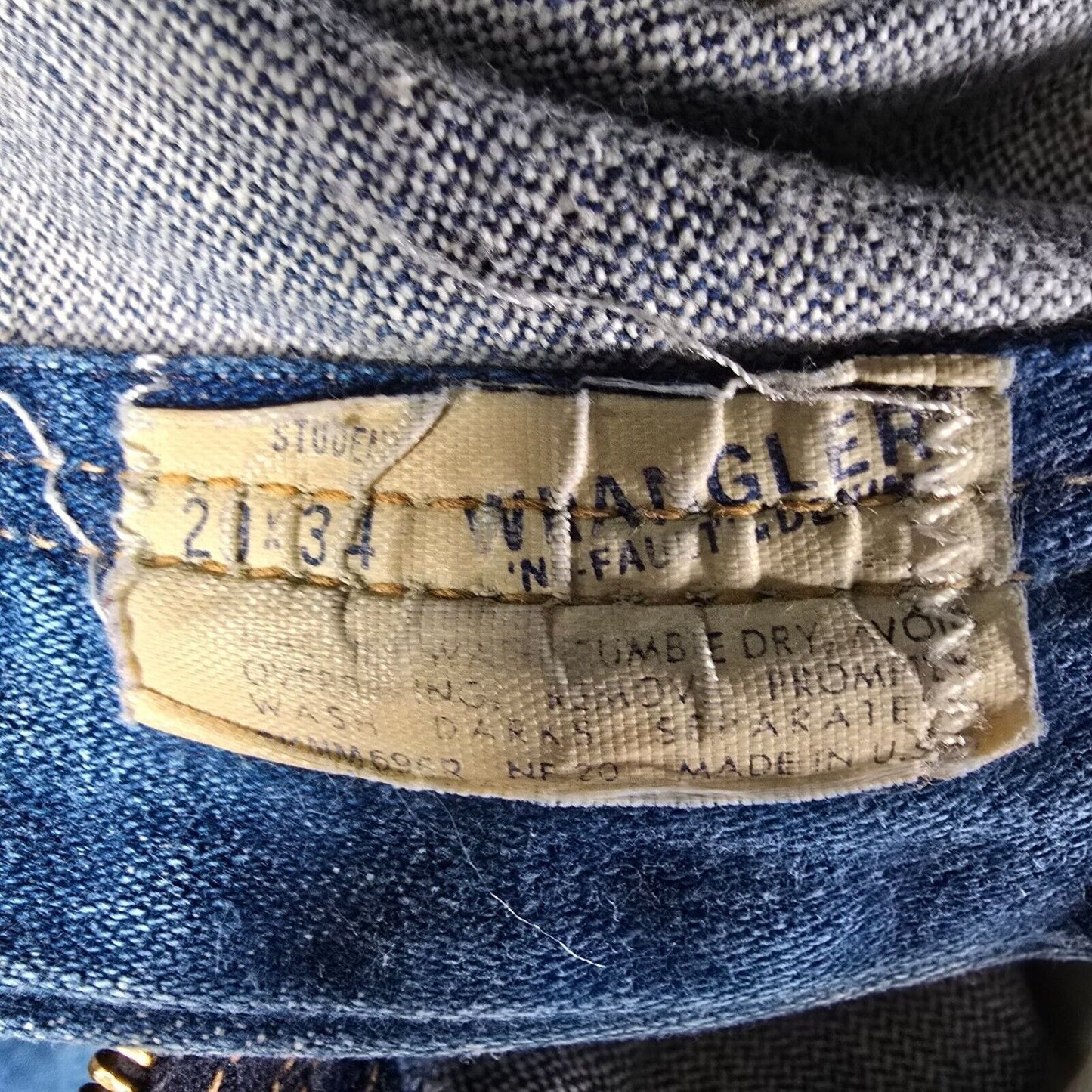 Vintage 1979 Mens Wrangler No Fault Denim Student Fit Jeans (26x31)